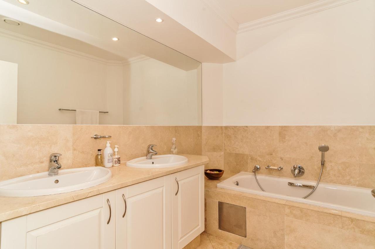 204 Oyster Rock - By Stay In Umhlanga Durban Extérieur photo